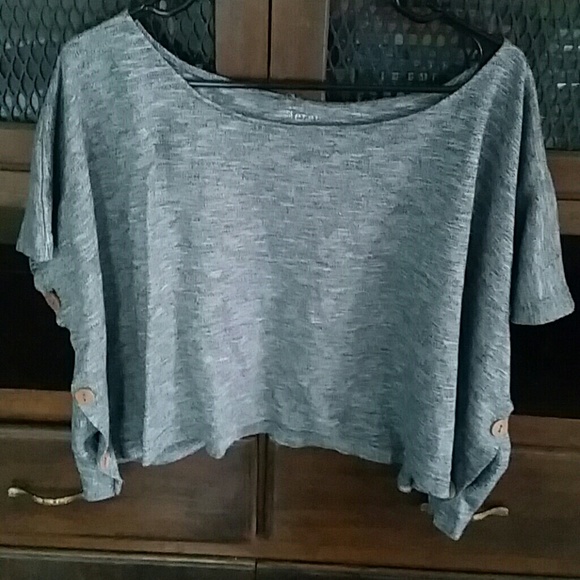 ELEMENT Gray Blend Draping Crop Top - Picture 2 of 8